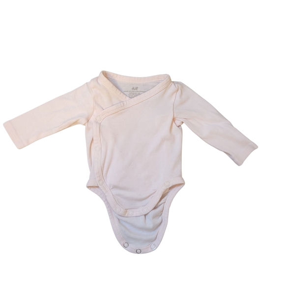 9 Pieces of H&M Baby Clothing - Picture 6 of 16